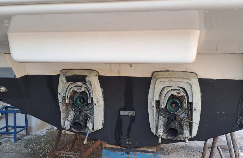 Fiart 30 – 2x Volvo Penta 231 CV Diesel - dettaglio